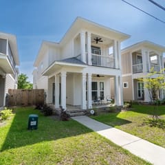Urban Vista -Downtown Pensacola