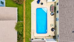 Dolphin Breeze- Close to UWF, Hospitals, and minutes to Downtown - Image 2