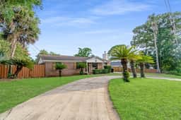Over The Hill By The Bayou, Pool, Family Friendly - Image 2