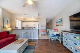 Pelikana Lanai, Lazy River, Great Location! - Image 4