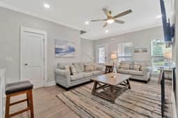 Romana Hideaway & Juliet Haven - Downtown! - Image 3