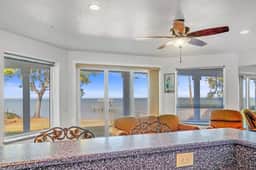 Salty Bay Hideaway - Image 3