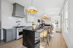 Wright Street Royale- NEW Downtown with Pool! - Image 2