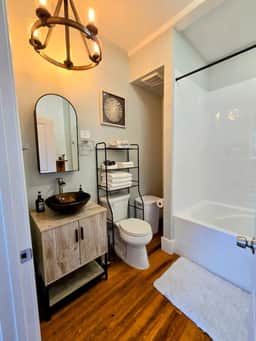Downtown Studio Retreat #1- New Listing Great Location, Patio - Image 4