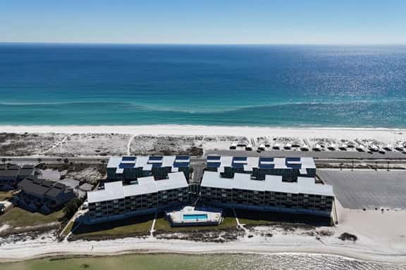 Ocean's Rise - Pensacola Beach, Gulf Views, Pool. Fall Special + Complimentary Early/Late Check-Out! - Image 1