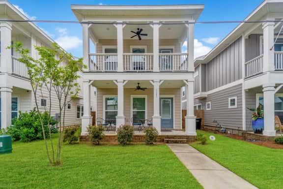 Romana Hideaway & Juliet Haven - Downtown! - Image 1