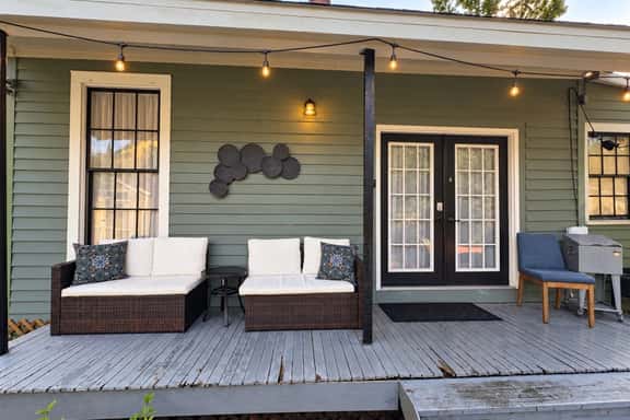 Downtown Secluded Cottage #4 - Image 1