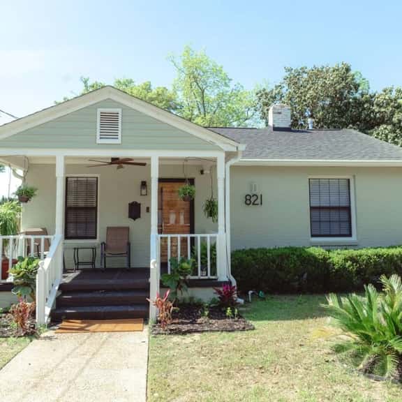 Keyless entry, Fenced Yard, Pets ok, Near beach. Fall Special + Complimentary Early/Late Check-Out! - Image 1