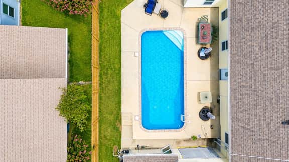 Dolphin Breeze- Close to UWF, Hospitals, and minutes to Downtown - Image 2