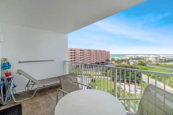 Emerald Oasis w/ Gulf Views, Pools, Hot Tubs - Image 3