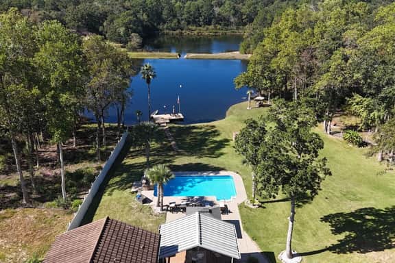 The Lakehouse - Pool & Lakefront! - Image 4
