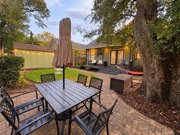 Downtown Secluded Cottage #4 - Image 5