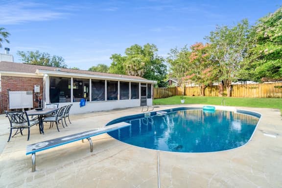 Over The Hill By The Bayou, Pool, Family Friendly - Image 1