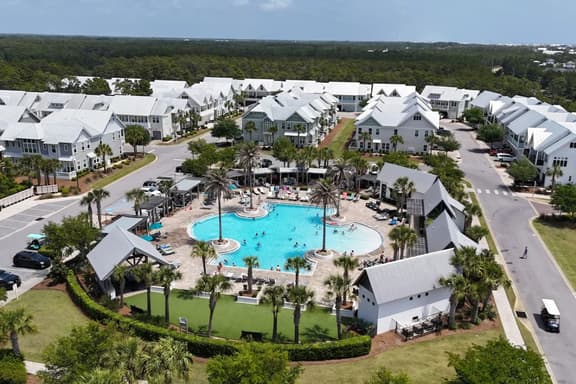 TaDa! - Heated Pool and Golf Cart! - Image 1