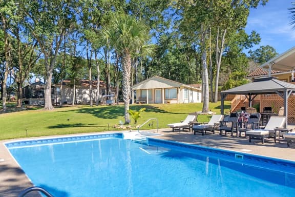 The Lakehouse - Pool & Lakefront! - Image 1